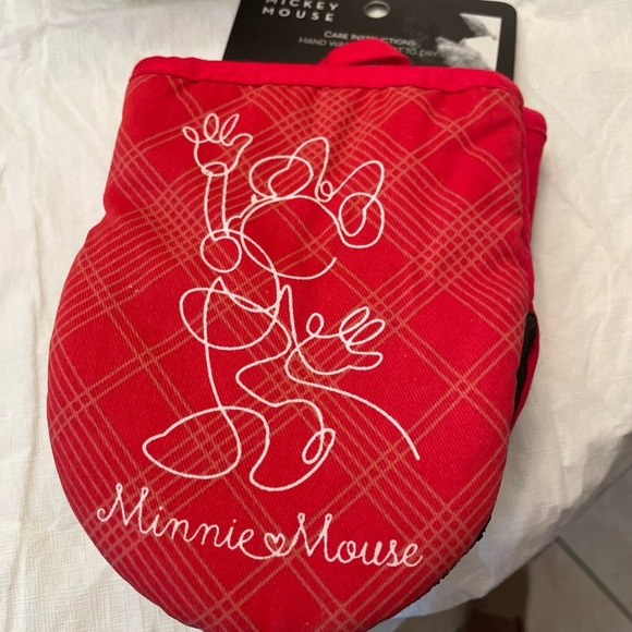 Disney Minnie Mouse 2 Mini mitt NWT brand new kitchen oven mitt - Picture 10 of 10